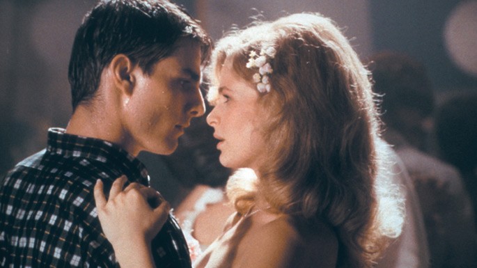 Tom Cruise và Caroline Kava trong bộ phim Born on the Fourth of July, bộ phim giúp Tom Cruise nhận được đề cử giải Oscar đầu tiên.